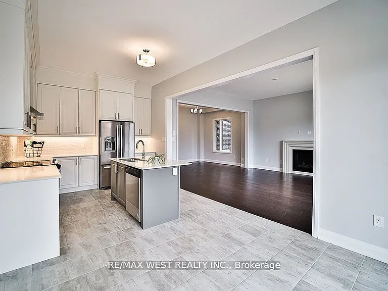 14 Periwinkle Rd E — Photo 19