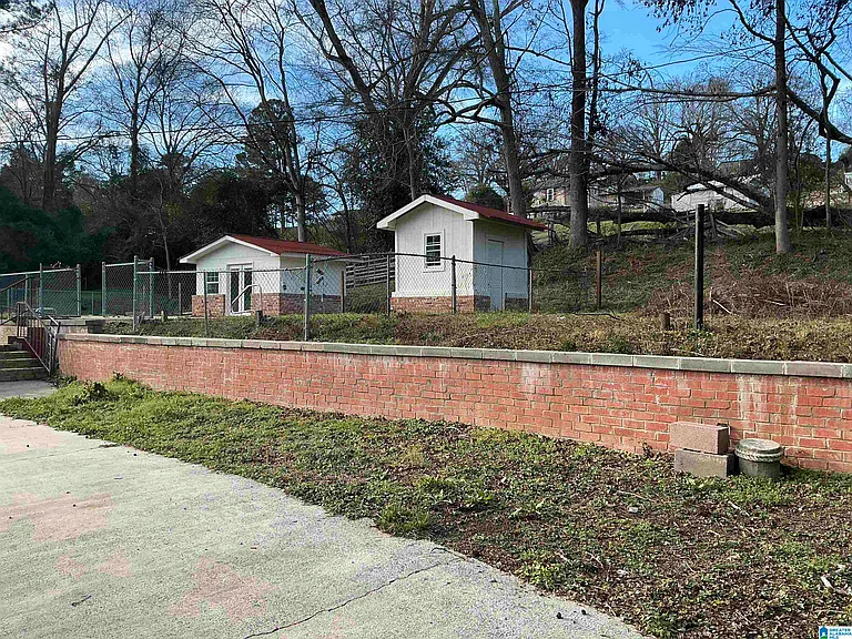 4866 Overton Rd — Photo 3