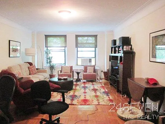 Rented by 24 7 NYC Realty Inc. | media 22