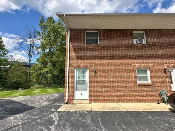 363 W Washington Ave APT 5, Myerstown, PA 17067