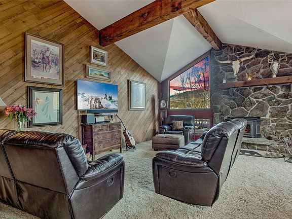 5th image of 637 Rock Rd