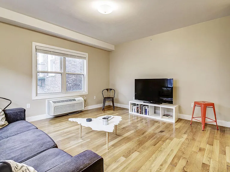 5501 Hudson Ave #201 — Photo 9