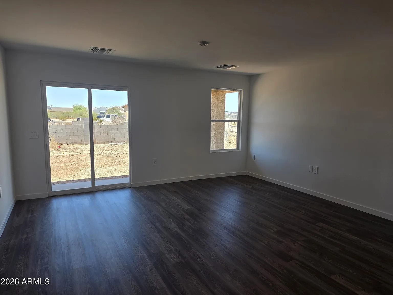 3 bed, 2.0 bath, 1290 sqft, $1,675 — Photo 4