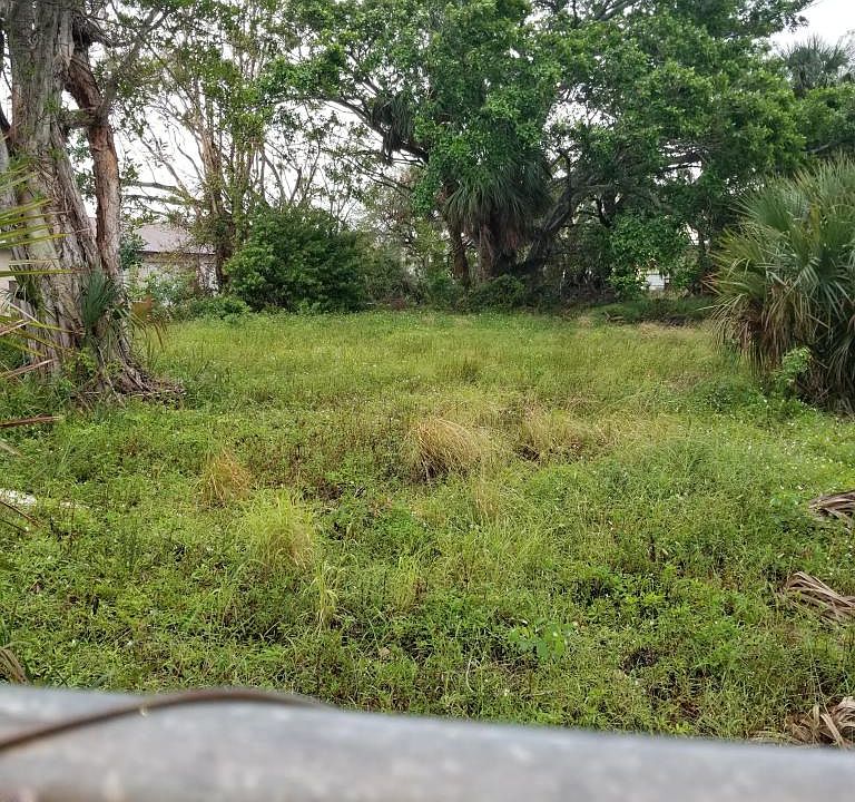 1st image of 140 N Tropical #0