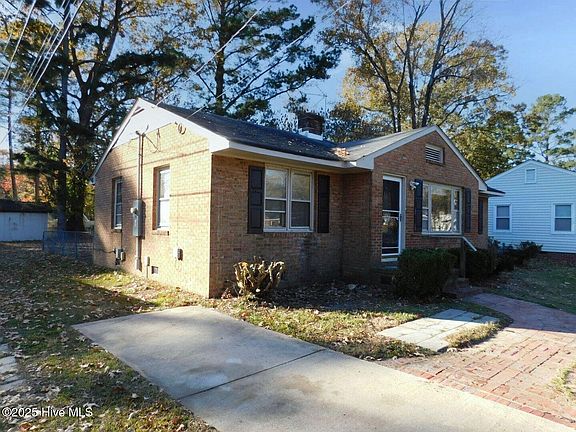 2nd image of 2604 Jackson Drive