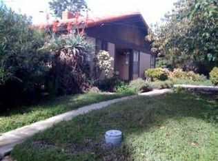 425 Valley Dr, Vista, CA 92084