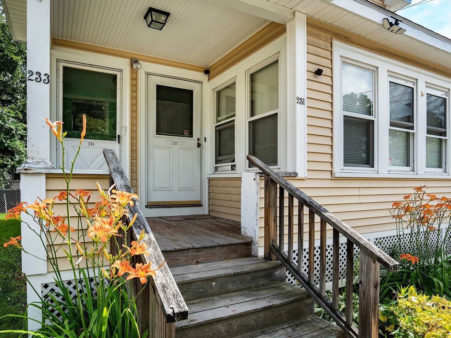 1 bed, 1.0 bath, 1248 sqft, $1,600 — Photo 3