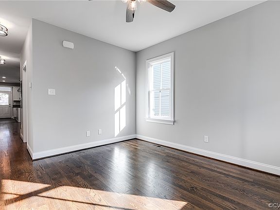 2nd image of 1208 1/2 N 19th St