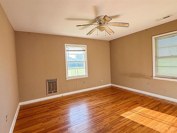 5th image of 207 Flint Knob Rd