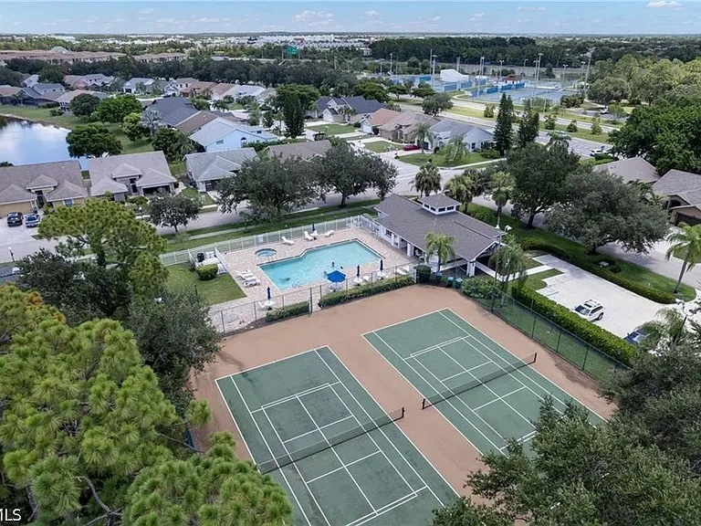 17791 Castle Harbor Dr — Photo 25