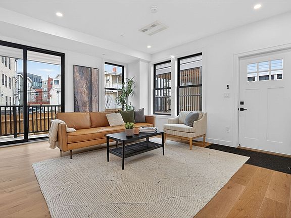 3rd image of 192 Washington St #R