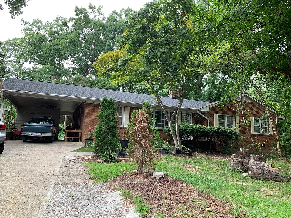 1007 Akron Ave