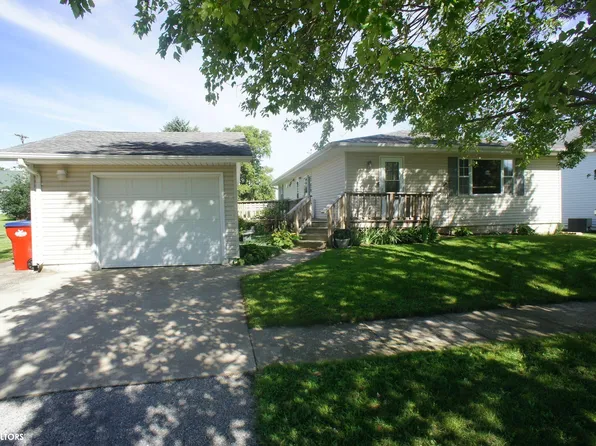 607 Lake St, Blairsburg, IA 50034