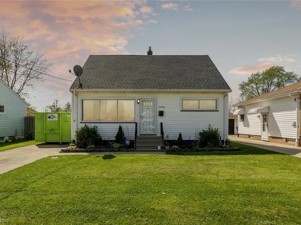 6082 Greene Dr, Brookpark, OH 44142