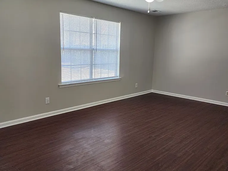 32 Norwood Ct — Photo 5