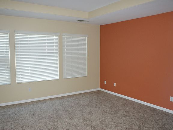 4th image of 2225 Aragon Ct