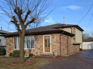 7921 Nashville Ave, Burbank, IL 60459