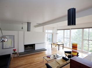 8259 Mannix Dr, Los Angeles, CA 90046