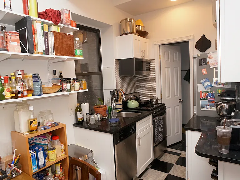 152 8th Ave #2R — Photo 10