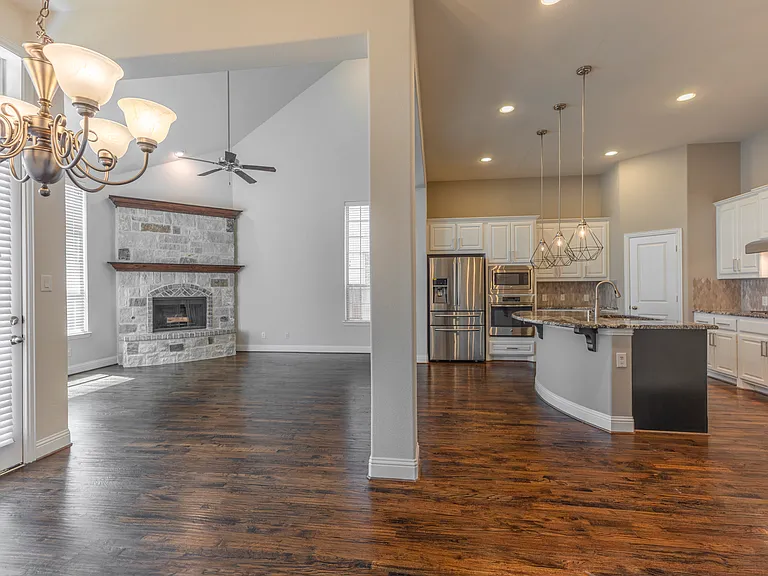 825 Warwick Blvd — Photo 39