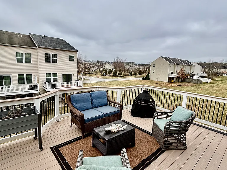 7673 Timbercross Ln — Photo 12