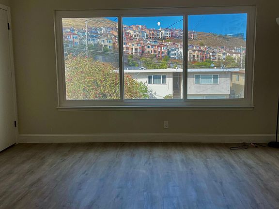 2nd image of 315 Chapman Ave #A