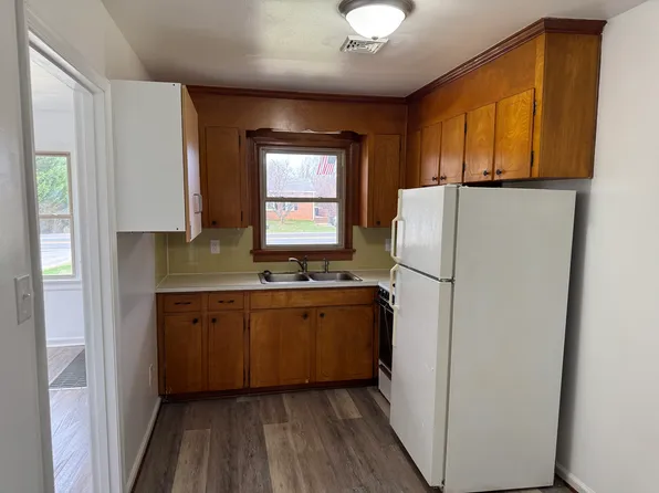 1971 S Coolwell Rd Suite 102, Madison Heights, VA 24572