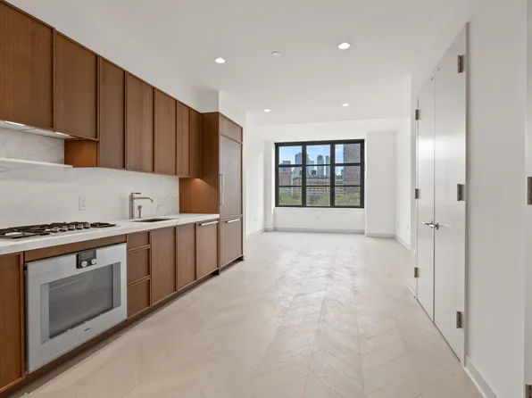 180 Front Street image 1 of 15