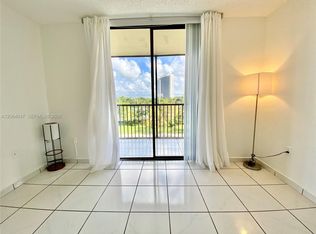16950 W Dixie Hwy #A536, North Miami Beach, FL 33160