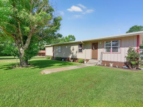 365 H Williams Rd, Gilmer, TX 75645