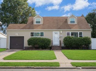 2158 Erma Dr, East Meadow, NY 11554