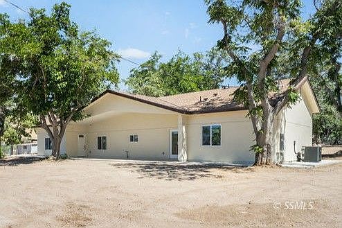 1st image of 11971 Sierra Way