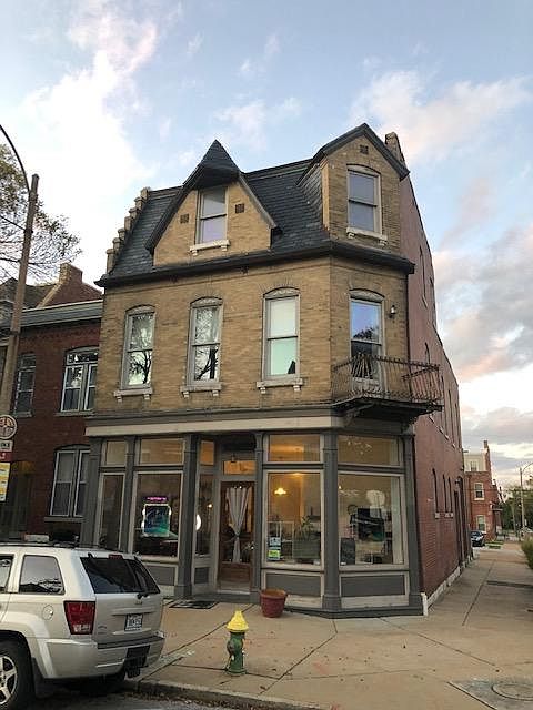 1st image of 2701 Russell Blvd #2F