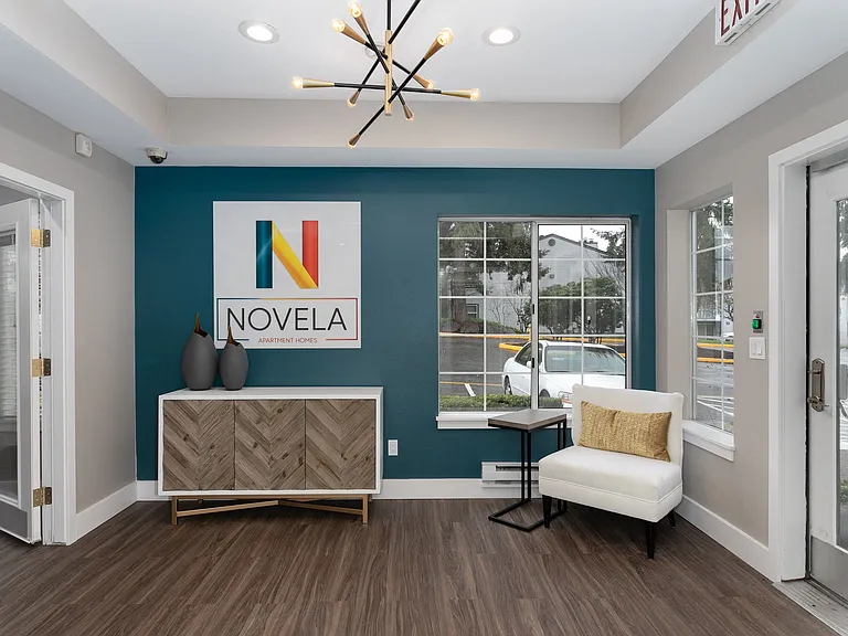 Novela — Photo 7