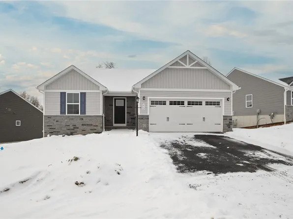 612 Coughton Cross Dr, Harmony, PA 16037