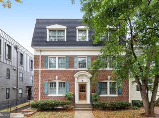 3937 Davis Pl NW APT 1, Washington, DC 20007