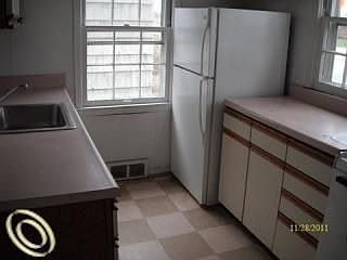 3rd image of 1945 Woodward Hts