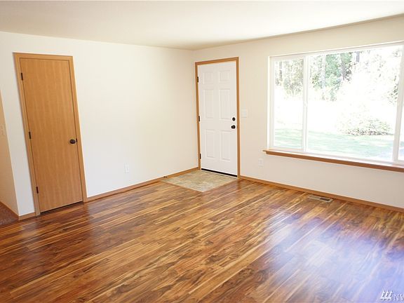 5th image of 7518 Greenridge St SW