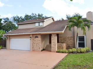 14720 SW 55th Ter, Miami, FL 33185