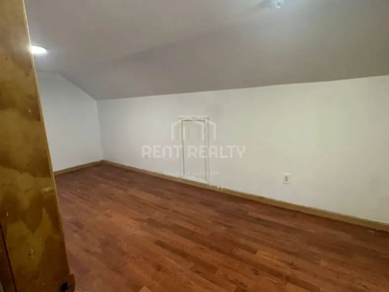 258 Elm St — Photo 10