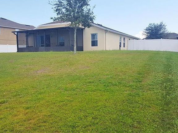 4th image of 3065 Santa Maria Ave
