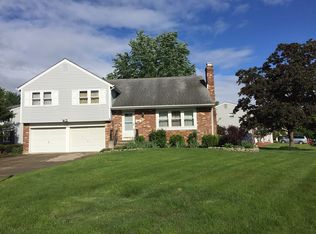 118 Briarwood Ter, Mount Laurel, NJ 08054