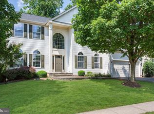 46460 Montgomery Pl, Sterling, VA 20165