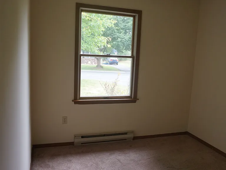 311 Juniper Dr — Photo 7