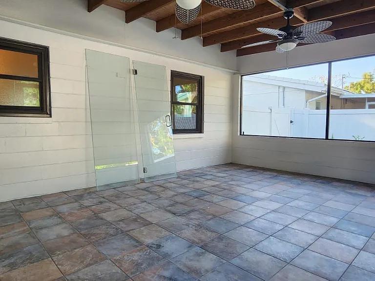 4590 Carson St NE — Photo 35