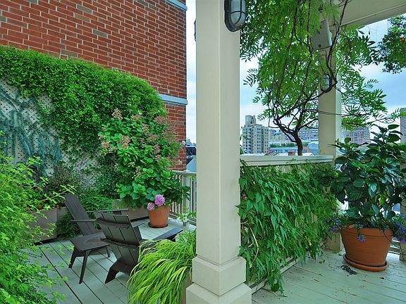2nd image of 426 W 23rd St APT 5R