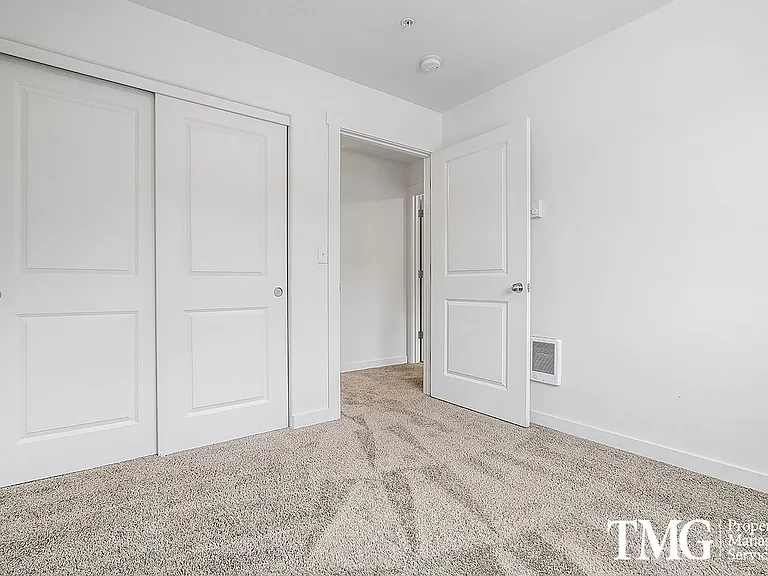 1017 SE 12th Ave — Photo 204