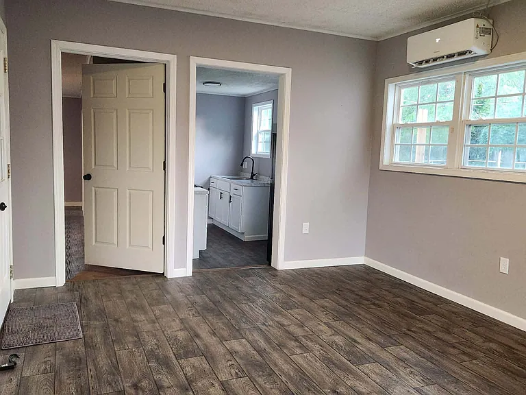 20614 Lawrence 2210 #B — Photo 8