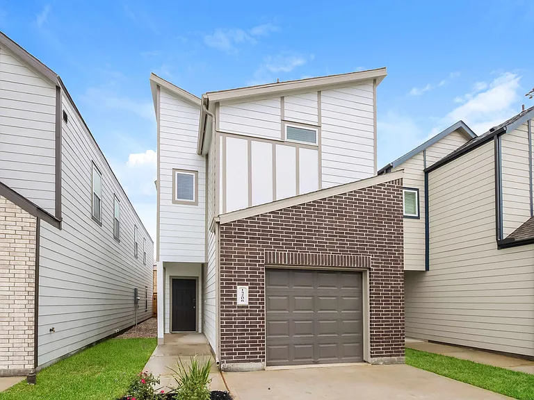 15208 Estrella E — Photo 3