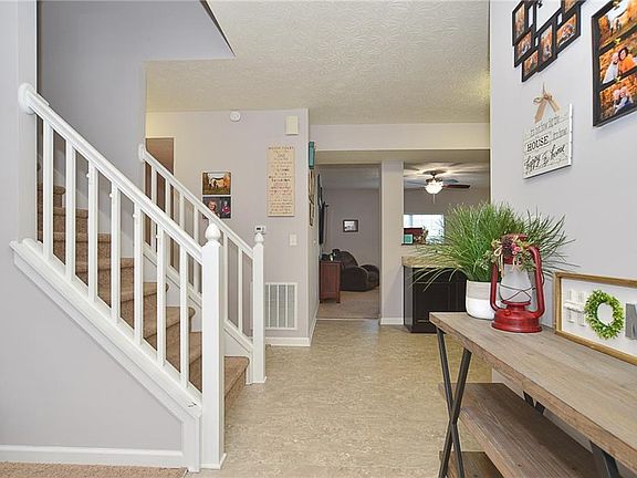 5th image of 2770 Odell St